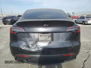 2024 Tesla Model Y Long Range with VIN 7SAYGDEE8RF089456, listed as a Copart auction lot 85521934 with 13,837 mi miles and Salvage title. Bid and sale history available at DreamBid. Image 6.