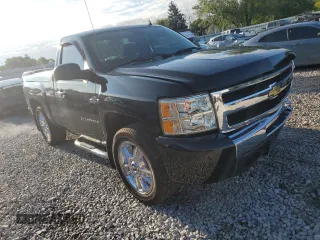 2009 Chevrolet Silverado 1500 Work Truck with VIN 1GCEC14C09Z102415, listed as a Copart auction lot 86639704 with 113,312 mi miles and Salvage Title. Bid and sale history available at DreamBid. Image 4.