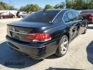 2006 BMW 7 Series 750Li z VIN WBAHN83566DT60821, wystawiony jako Copart lot #50189525 z przebiegiem 151 446 mil mil oraz Szkoda całkowita • Salvage title. Historia ofert i sprzedaży dostępna na DreamBid. Obrazek 3.