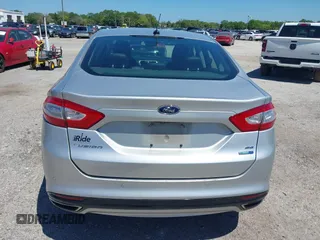 2016 Ford Fusion SE with VIN 3FA6P0T90GR374060, listed as a IAAI auction lot 42037332 with 145,676 mi miles. Bid and sale history available at carsss.com. Image 15.