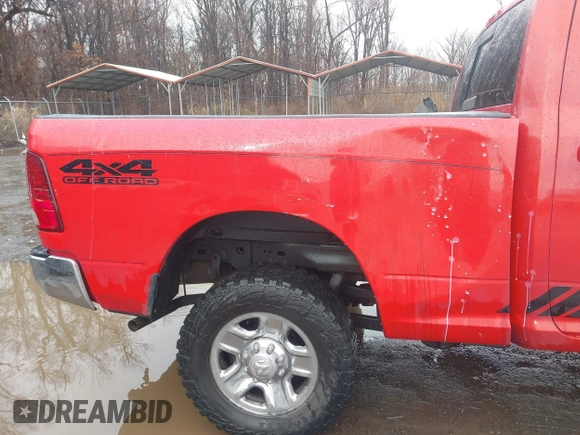 2016 Ram 2500 SLT with VIN 3C6TR5DTXGG387481, listed as a IAAI auction lot 41524798 with 137,193 mi miles. Bid and sale history available at carsss.com. Image 19.