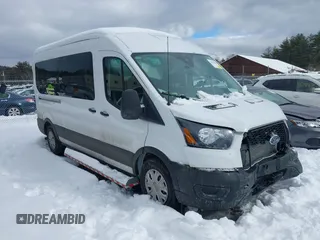 2024 Ford Transit Passenger XL с VIN 1FBAX2C85RKB46137, выставлен на аукционе IAAI как лот 41535996 с пробегом 1 571 миль миль и . История ставок и продаж доступна на DreamBid. Изображение 1.
