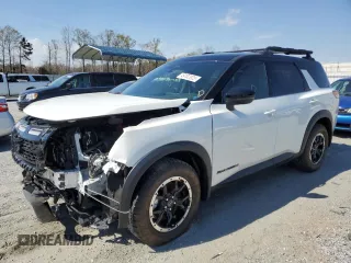 2024 Nissan Pathfinder Rock Creek z VIN 5N1DR3BD2RC287650, wystawiony jako Copart lot #49102925 z przebiegiem 2 057 mil mil oraz Szkoda całkowita • Salvage title. Historia ofert i sprzedaży dostępna na DreamBid. Obrazek 1.