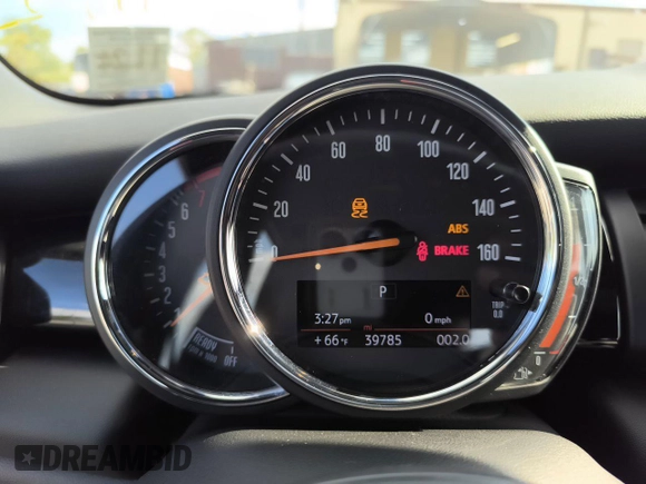 2019 MINI Hardtop 4 Door Cooper S with VIN WMWXU3C57K2H87810, listed as a Copart auction lot 54734575 with 39,785 mi miles and Salvage Title. Bid and sale history available at DreamBid. Image 8.