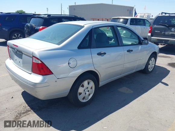 2007 Ford Focus S with VIN 1FAFP34N97W131230, listed as a IAAI auction lot 42661651 with 221,807 mi miles and . Bid and sale history available at DreamBid. Image 4.