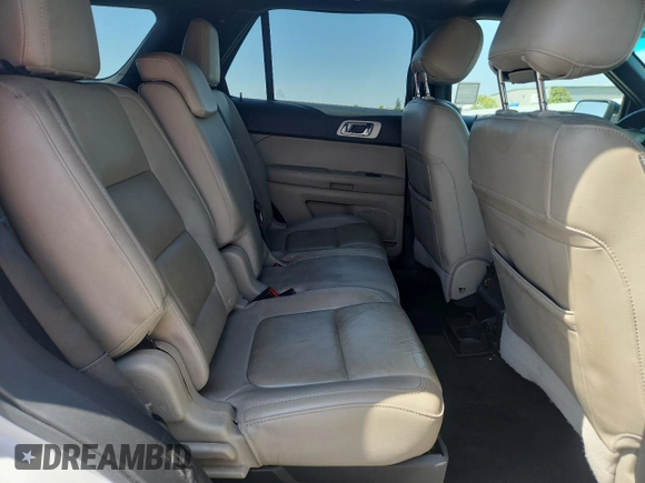 2014 Ford Explorer XLT z VIN 1FM5K7D97EGB36959, wystawiony jako Copart lot #58602785 z przebiegiem 182 981 mil mil oraz Szkoda całkowita • Salvage title. Historia ofert i sprzedaży dostępna na DreamBid. Obrazek 11.