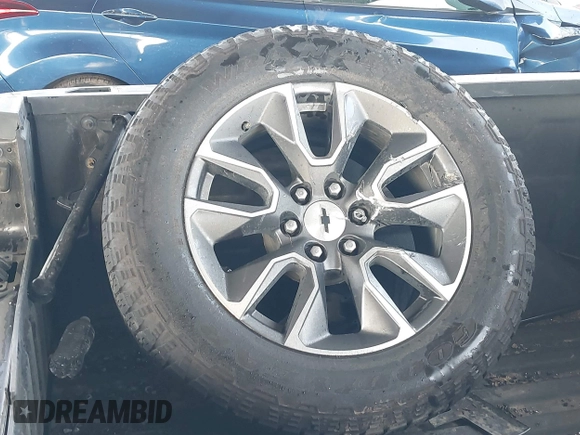 2022 Chevrolet Silverado 1500 RST with VIN 3GCUDEETXNG583752, listed as a IAAI auction lot 41809678 with 68,902 mi miles and . Bid and sale history available at DreamBid. Image 12.
