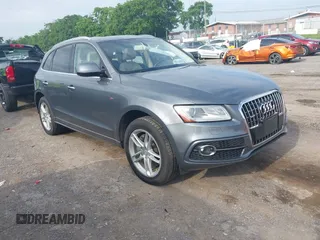 2017 Audi Q5 Premium Plus z VIN WA1D7AFPXHA013863, wystawiony jako IAAI lot #42373573 z przebiegiem 48 002 mil mil oraz . Historia ofert i sprzedaży dostępna na DreamBid. Obrazek 1.