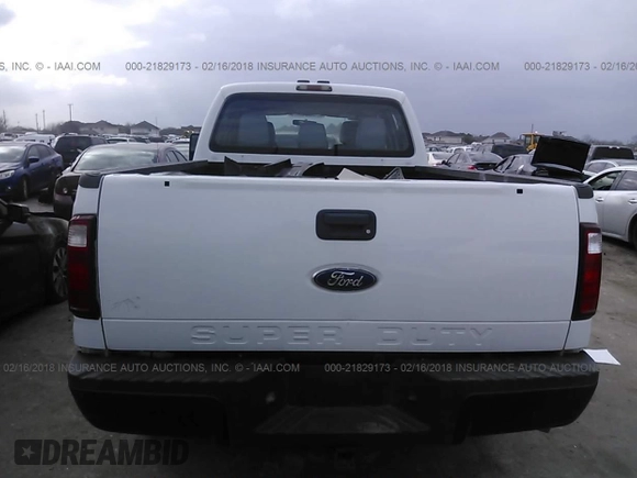 2011 Ford Super Duty F-250 SRW XL with VIN 1FT7W2BT0BEA38303, listed as a IAAI auction lot 21829173 with 164,885 mi miles. Bid and sale history available at carsss.com. Image 6.