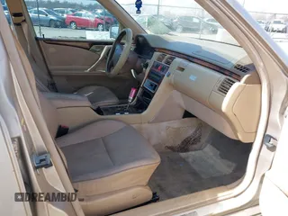 2002 Mercedes-Benz E-Class with VIN WDBJF65J82B413278, listed as a IAAI auction lot 41838880 with 1 mi miles. Bid and sale history available at carsss.com. Image 5.