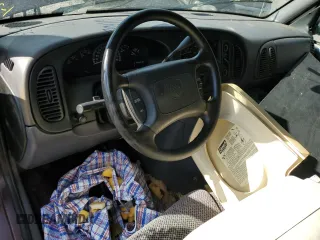 1999 Dodge Passenger with VIN 2B5WB35Z4XK558674, listed as a Copart auction lot 50013815 with 140,979 mi miles and Salvage Title. Bid and sale history available at carsss.com. Image 8.