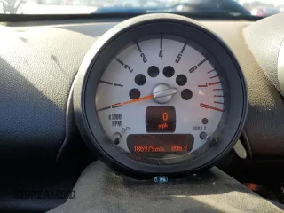 2011 MINI Countryman with VIN WMWZB3C59BWH94541, listed as a Copart auction lot 87177514 with 186,979 mi miles and Salvage title. Bid and sale history available at DreamBid. Image 9.