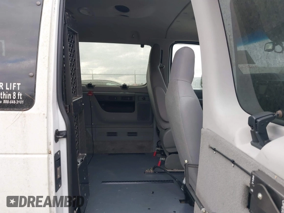 2011 Ford Econoline Passenger XL with VIN 1FBNE3BL1BDA10892, listed as a IAAI auction lot 41501542 with 33,794 mi miles. Bid and sale history available at carsss.com. Image 8.
