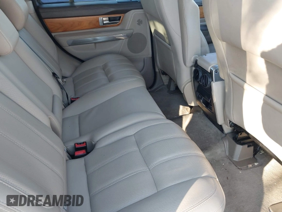 2011 Land Rover Range Rover Sport HSE Lux z VIN SALSK2D42BA715153, wystawiony jako IAAI lot #41649413 z przebiegiem Nie podano mil oraz . Historia ofert i sprzedaży dostępna na DreamBid. Obrazek 8.