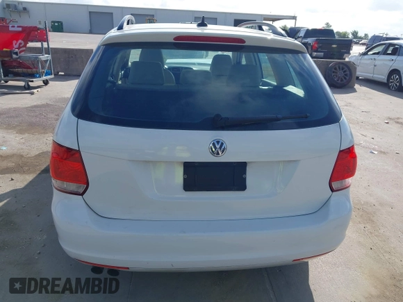 2014 Volkswagen Jetta TDI w/Sunroof & Nav with VIN 3VWPL7AJ0EM608544, listed as a IAAI auction lot 42549920 with 185,900 mi miles and . Bid and sale history available at DreamBid. Image 16.