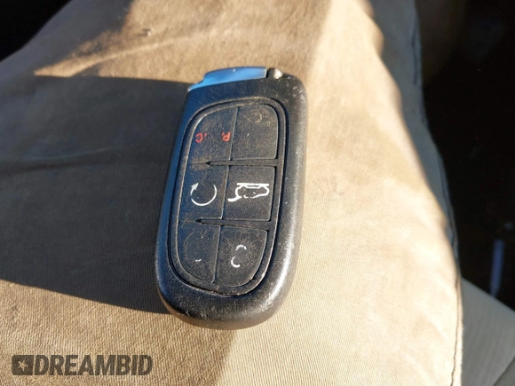 2015 Jeep Cherokee Latitude with VIN 1C4PJMCSXFW725644, listed as a IAAI auction lot 41312764 with 191,714 mi miles and . Bid and sale history available at DreamBid. Image 11.