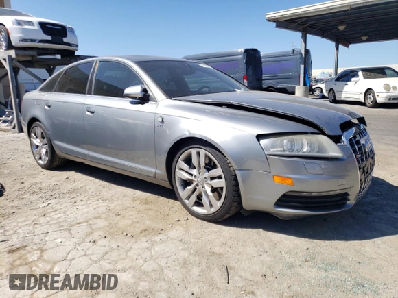 2008 Audi S6 z VIN WAUDN74F38N177048, wystawiony jako Copart lot #57486874 z przebiegiem 116 206 mil mil oraz Szkoda całkowita • Salvage title. Historia ofert i sprzedaży dostępna na DreamBid. Obrazek 4.