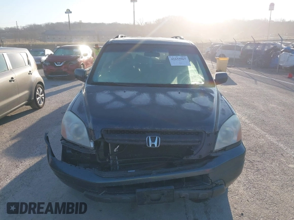 2005 Honda Pilot EX-L with VIN 5FNYF18505B036545, listed as a IAAI auction lot 41633967 with 184,038 mi miles. Bid and sale history available at carsss.com. Image 12.