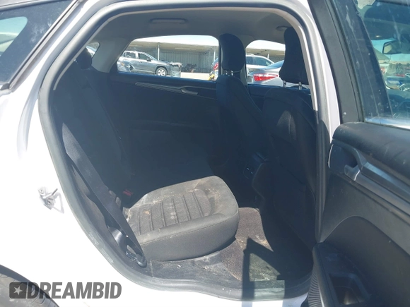 2019 Ford Fusion SE with VIN 3FA6P0HD0KR215531, listed as a IAAI auction lot 41867778 with 101,893 mi miles. Bid and sale history available at carsss.com. Image 8.