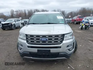 2017 Ford Explorer XLT with VIN 1FM5K8D81HGD94315, listed as a IAAI auction lot 41815160 with 97,022 mi miles and . Bid and sale history available at carsss.com. Image 12.