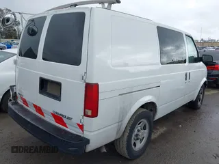 2004 Chevrolet Astro Cargo Van with VIN 1GCDM19X54B119765, listed as a IAAI auction lot 41777564 with 162,810 mi miles. Bid and sale history available at carsss.com. Image 4.