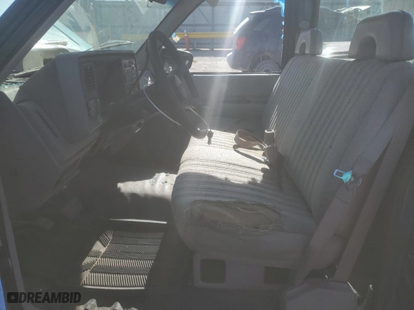 1994 Chevrolet C/K 1500 with VIN 1GCEC14Z0RZ278577, listed as a Copart auction lot 82300994 with 222,144 mi miles and Salvage Title. Bid and sale history available at carsss.com. Image 7.