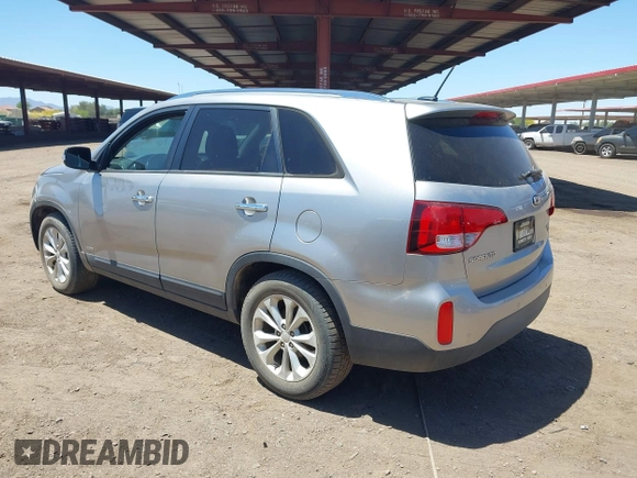 2014 Kia Sorento EX with VIN 5XYKUDA72EG543707, listed as a IAAI auction lot 42045776 with 83,700 mi miles. Bid and sale history available at carsss.com. Image 3.