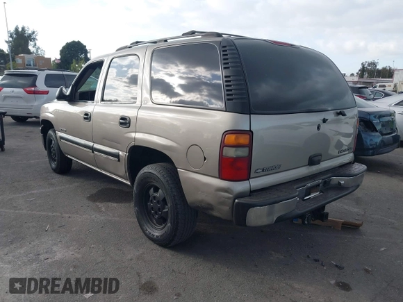 2001 Chevrolet Tahoe LS z VIN 1GNEC13T71R199027, wystawiony jako IAAI lot #41546283 z przebiegiem 232 905 mil mil oraz . Historia ofert i sprzedaży dostępna na DreamBid. Obrazek 3.