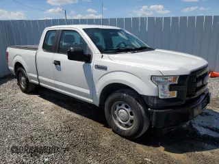 2017 Ford F-150 XL with VIN 1FTEX1C85HFB35704, listed as a Copart auction lot 50932485 with 198,870 mi miles and Clean Title. Bid and sale history available at carsss.com. Image 4.