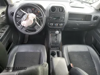 2017 Jeep Patriot Sport SE z VIN 1C4NJRBB3HD107313, wystawiony jako Copart lot #51709785 z przebiegiem 115 268 mil mil oraz Szkoda całkowita • Salvage title. Historia ofert i sprzedaży dostępna na DreamBid. Obrazek 8.