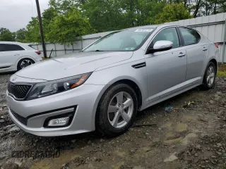 2015 Kia Optima LX z VIN 5XXGM4A72FG377717, wystawiony jako Copart lot #58707275 z przebiegiem 137 548 mil mil oraz Czysty tytuł • Clean title. Historia ofert i sprzedaży dostępna na DreamBid. Obrazek 1.