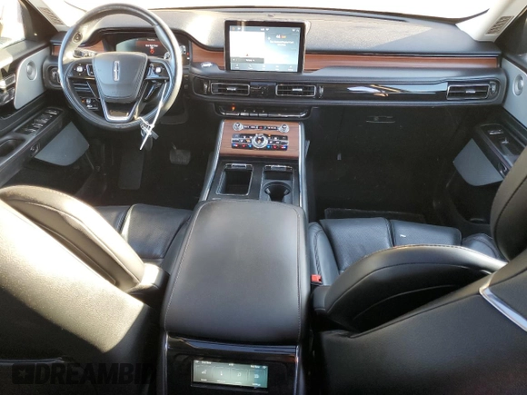 2020 Lincoln Aviator Reserve z VIN 5LM5J7WC0LGL18623, wystawiony jako Copart lot #46533755 z przebiegiem 39 607 mil mil oraz Szkoda całkowita • Salvage title. Historia ofert i sprzedaży dostępna na DreamBid. Obrazek 8.