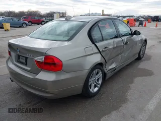 2008 BMW 3 Series 328i with VIN WBAVA33518K053136, listed as a IAAI auction lot 41640409 with 89,506 mi miles and . Bid and sale history available at DreamBid. Image 4.