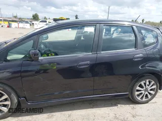 2013 Honda Fit Sport с VIN JHMGE8H56DC043291, выставлен на аукционе IAAI как лот 41870050 с пробегом 115 272 миль миль и . История ставок и продаж доступна на DreamBid. Изображение 14.