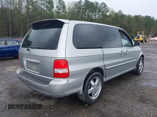 2004 Kia Sedona LX with VIN KNDUP131246567448, listed as a IAAI auction lot 41842992 with 231,424 mi miles. Bid and sale history available at carsss.com. Image 4.