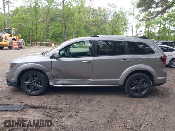 2020 Dodge Journey Crossroad z VIN 3C4PDCGB4LT201564, wystawiony jako IAAI lot #42105007 z przebiegiem 115 411 mil mil oraz . Historia ofert i sprzedaży dostępna na DreamBid. Obrazek 14.