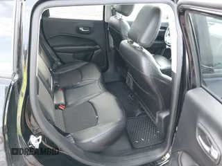 2020 Jeep Compass Latitude with VIN 3C4NJDBB1LT112676, listed as a IAAI auction lot 41651583 with 73,528 mi miles. Bid and sale history available at carsss.com. Image 8.