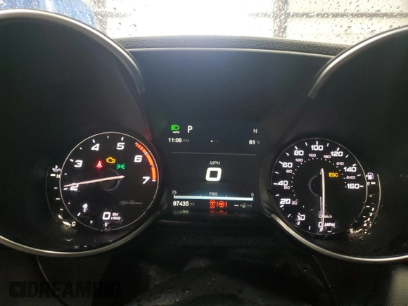 2017 Alfa Romeo Giulia Ti z VIN ZARFAECN6H7543339, wystawiony jako Copart lot #47017935 z przebiegiem 97 435 mil mil oraz Szkody całkowita. Historia ofert i sprzedaży dostępna na DreamBid. Obrazek 9.