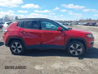 2018 Jeep Compass Altitude with VIN 3C4NJDBBXJT101043, listed as a IAAI auction lot 41937293 with 80,439 mi miles and . Bid and sale history available at carsss.com. Image 14.