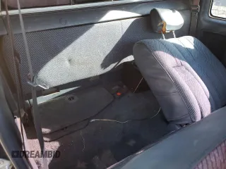 1992 Toyota Pickup DLX z VIN JT4RN93P6N5066035, wystawiony jako Copart lot #86102924 z przebiegiem 165 311 mil mil oraz Szkoda całkowita • Salvage title. Historia ofert i sprzedaży dostępna na DreamBid. Obrazek 10.