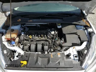 2018 Ford Focus SE z VIN 1FADP3F29JL295712, wystawiony jako Copart lot #53361485 z przebiegiem 55 857 mil mil oraz Szkody całkowita. Historia ofert i sprzedaży dostępna na DreamBid. Obrazek 12.