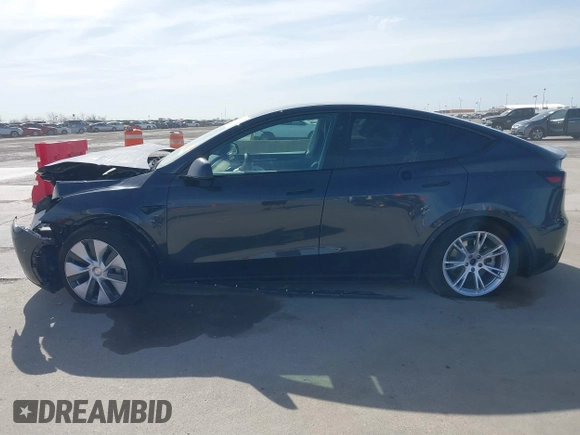 2024 Tesla Model Y with VIN 7SAYGDED9RF044789, listed as a IAAI auction lot 41817318 with Not Provided miles and . Bid and sale history available at DreamBid. Image 14.