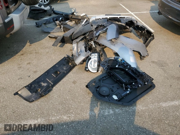 2020 Land Rover Defender S with VIN SALEJEEX5L2015665, listed as a Copart auction lot 70251754 with 27,381 mi miles and Salvage title. Bid and sale history available at DreamBid. Image 13.