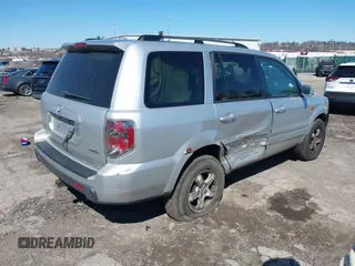 2007 Honda Pilot EX-L with VIN 2HKYF18597H514837, listed as a IAAI auction lot 41800365 with 194,341 mi miles. Bid and sale history available at carsss.com. Image 4.
