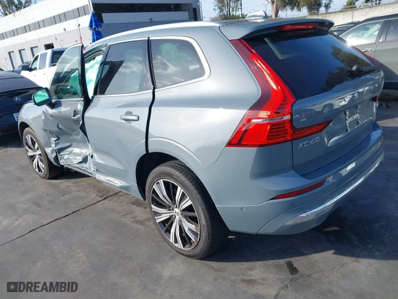 2023 Volvo XC60 Plus Bright Theme with VIN YV4L12RN8P1356993, listed as a IAAI auction lot 41561181 with 8,835 mi miles. Bid and sale history available at carsss.com. Image 3.