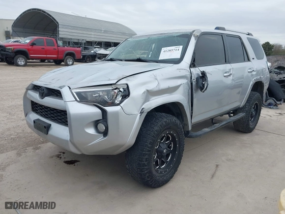 2019 Toyota 4Runner SR5 with VIN JTEZU5JRXK5206675, listed as a IAAI auction lot 41285714 with 75,597 mi miles. Bid and sale history available at carsss.com. Image 2.