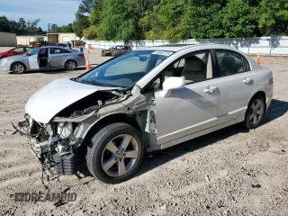 2008 Honda Civic EX-L z VIN 2HGFA16988H502914, wystawiony jako Copart lot #55640725 z przebiegiem 210 340 mil mil oraz Szkoda całkowita • Salvage title. Historia ofert i sprzedaży dostępna na DreamBid. Obrazek 1.