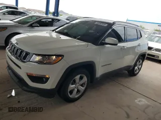 2019 Jeep Compass Latitude z VIN 3C4NJCBB3KT726119, wystawiony jako Copart lot #65382915 z przebiegiem 132 313 mil mil oraz Szkoda całkowita • Salvage title. Historia ofert i sprzedaży dostępna na DreamBid. Obrazek 1.