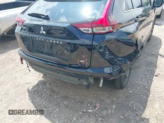 2025 Mitsubishi Eclipse Cross SE z VIN JA4ATWAA5SZ004141, wystawiony jako IAAI lot #42188861 z przebiegiem 7 481 mil mil oraz . Historia ofert i sprzedaży dostępna na DreamBid. Obrazek 18.