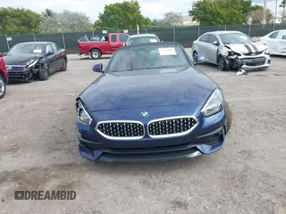 2021 BMW Z4 sDrive30i with VIN WBAHF3C05MWX11773, listed as a IAAI auction lot 41358869 with 16,373 mi miles. Bid and sale history available at carsss.com. Image 12.